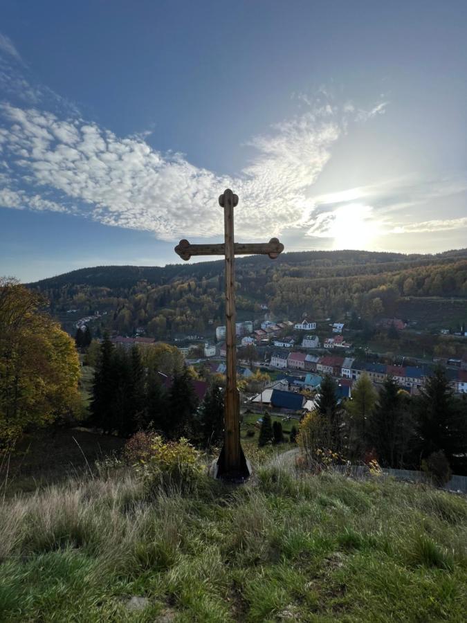 Apartman Visek Jachymov Bagian luar foto